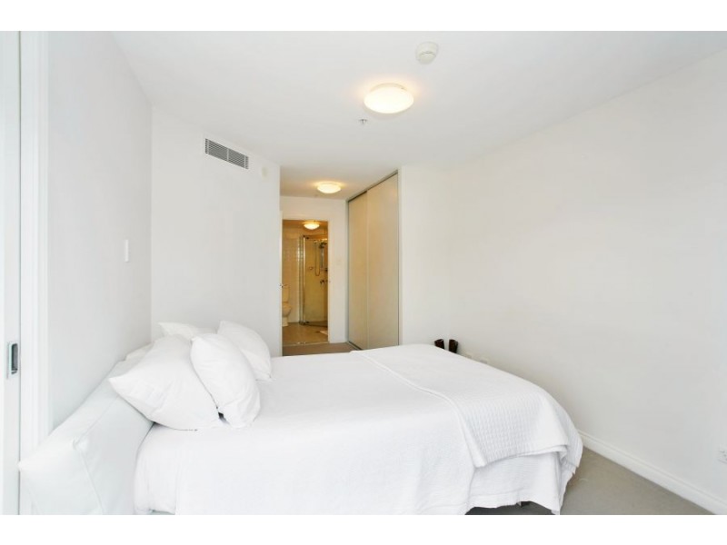 111 Finger Wharf, 6 Cowper Wharf Road, Woolloomooloo NSW 2011