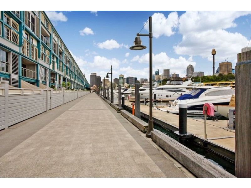 111 Finger Wharf, 6 Cowper Wharf Road, Woolloomooloo NSW 2011