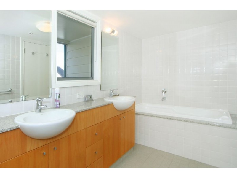 510/6 Cowper Wharf Road, Woolloomooloo NSW 2011