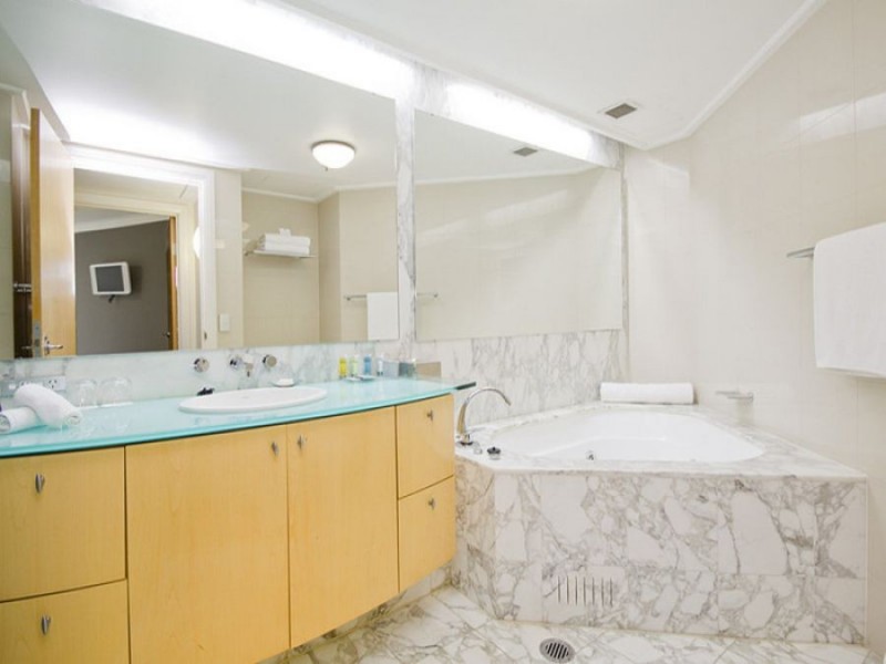 1013/61 Macquarie Street, Sydney NSW 2000