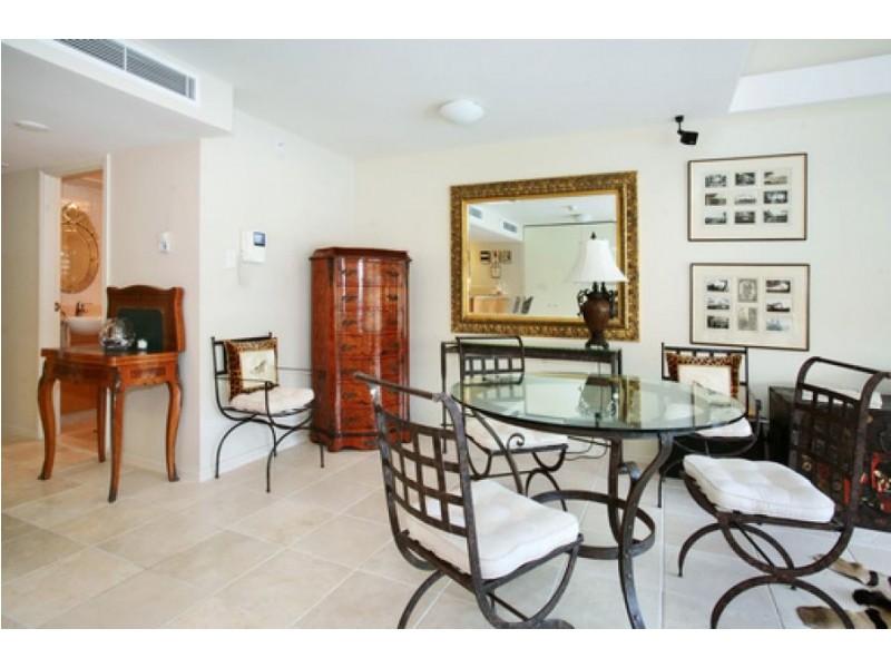 532/6 Cowper Wharf rd, Woolloomooloo NSW 2011