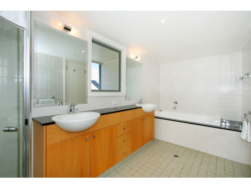 513/6 Cowper Wharf Rd, Woolloomooloo NSW 2011