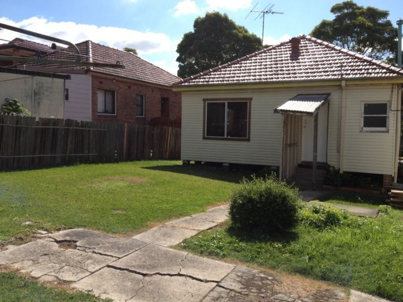 7 Bailey Parade, Peakhurst NSW 2210