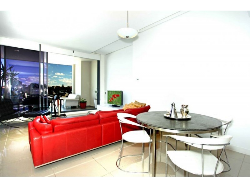 702/8 Glen Street, Milsons Point NSW 2061