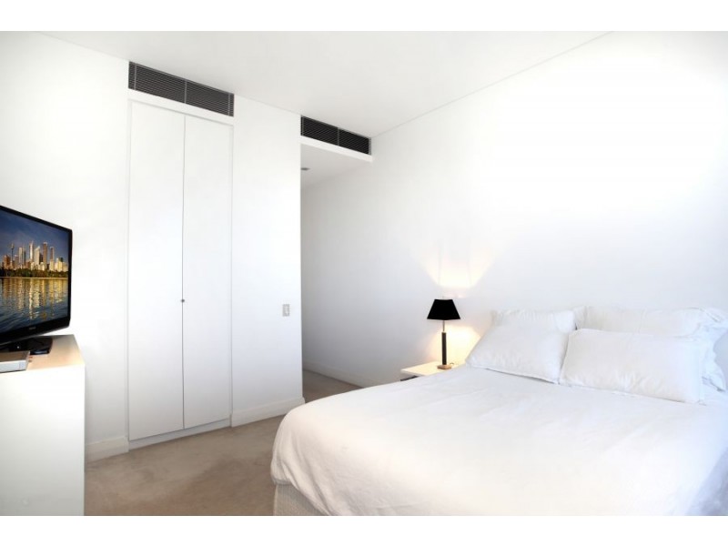 702/8 Glen Street, Milsons Point NSW 2061