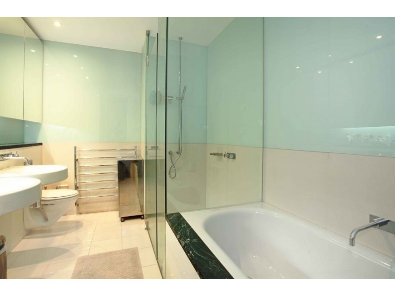 702/8 Glen Street, Milsons Point NSW 2061
