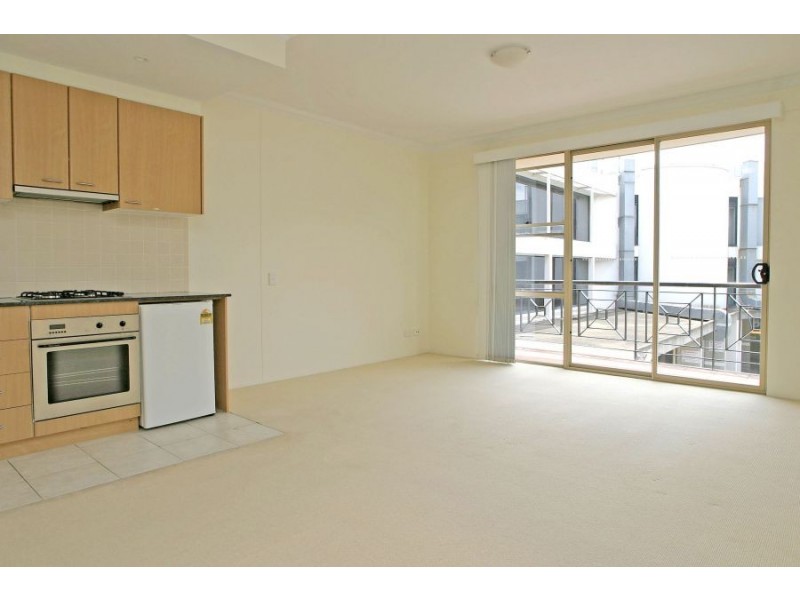 13 /13 Ernest Street, Crows Nest NSW 2065