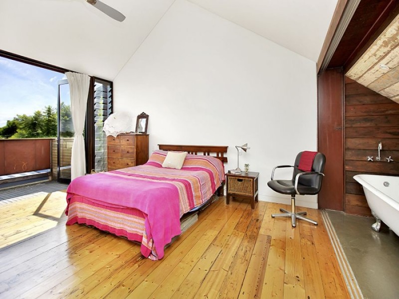 132 Salisbury Road, Camperdown NSW 2050