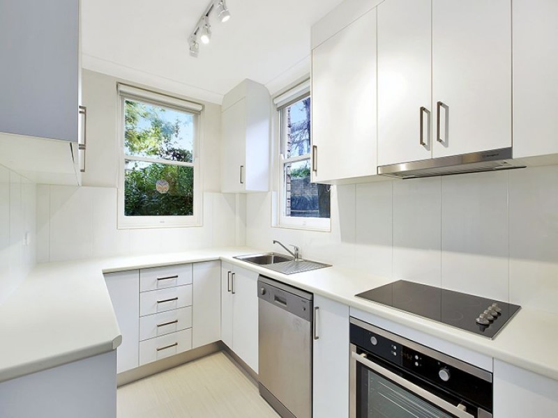 2/2 Morven Gardens Lane, Greenwich NSW 2065