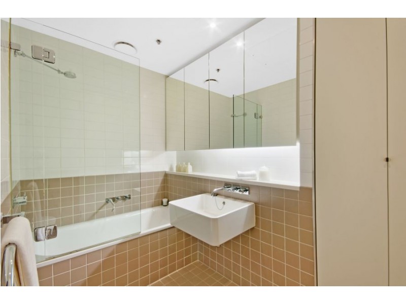 706/8 Glen Street, Milsons Point NSW 2061