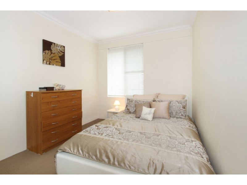 27/13 Ernest Street, Crows Nest NSW 2065
