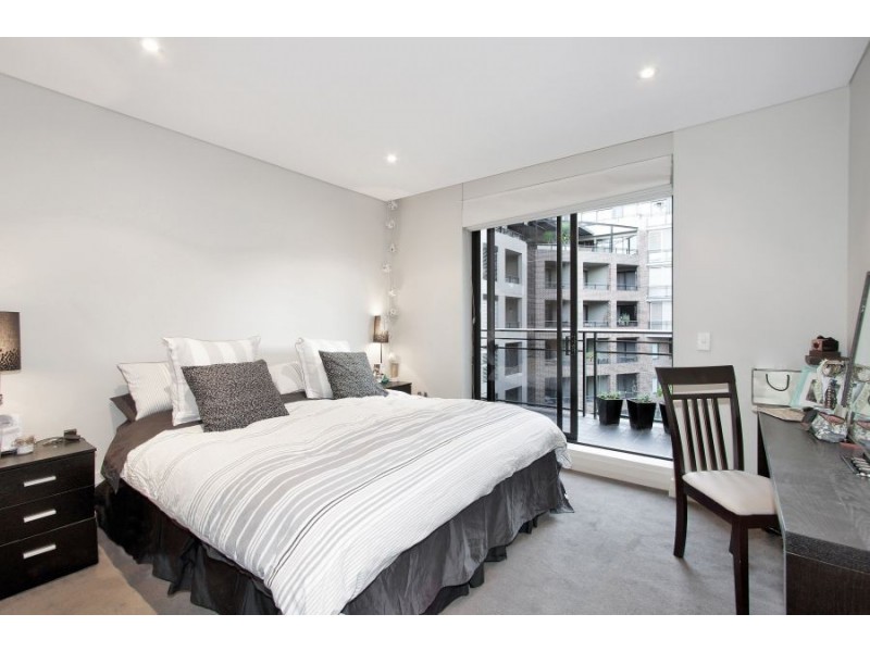 A706/24-26 Point Street, Pyrmont NSW 2009