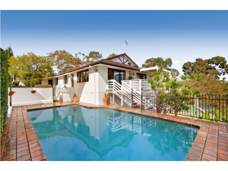 43 Victoria Avenue, Middle Cove NSW 2068
