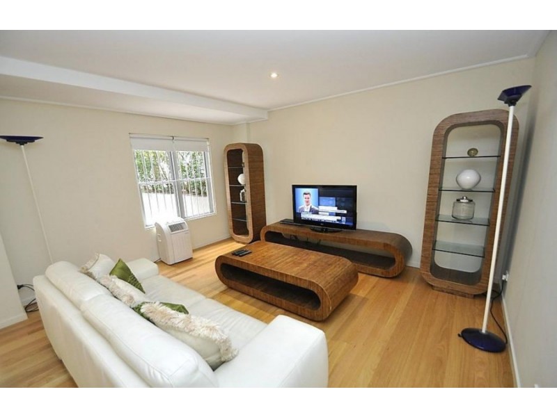 2/100 Barcom Avenue, Rushcutters Bay NSW 2011