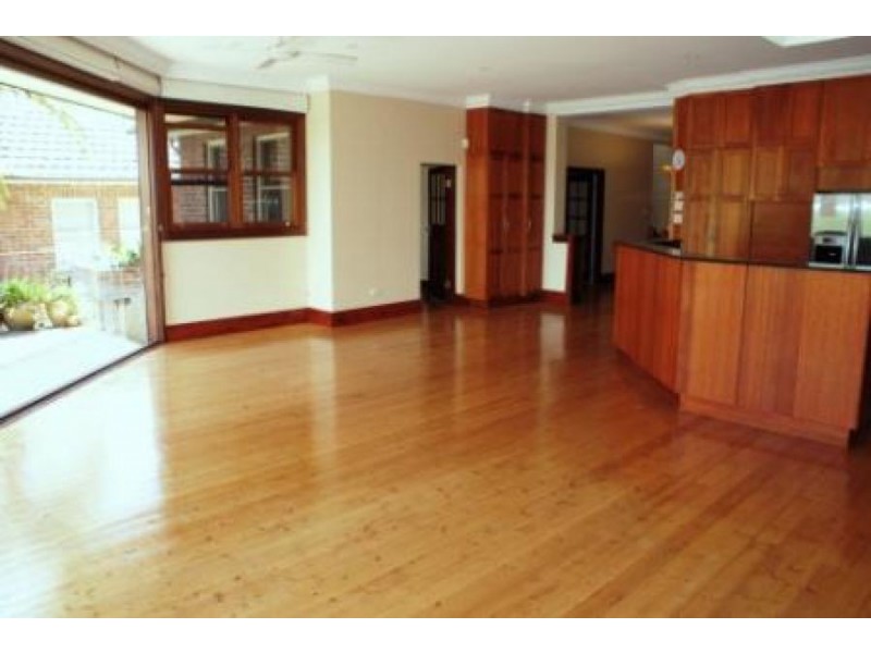 12 St Giles Avenue, Greenwich NSW 2065