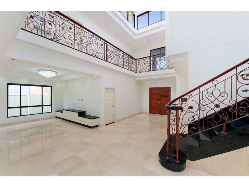 8 Fairview Street, Concord NSW 2137