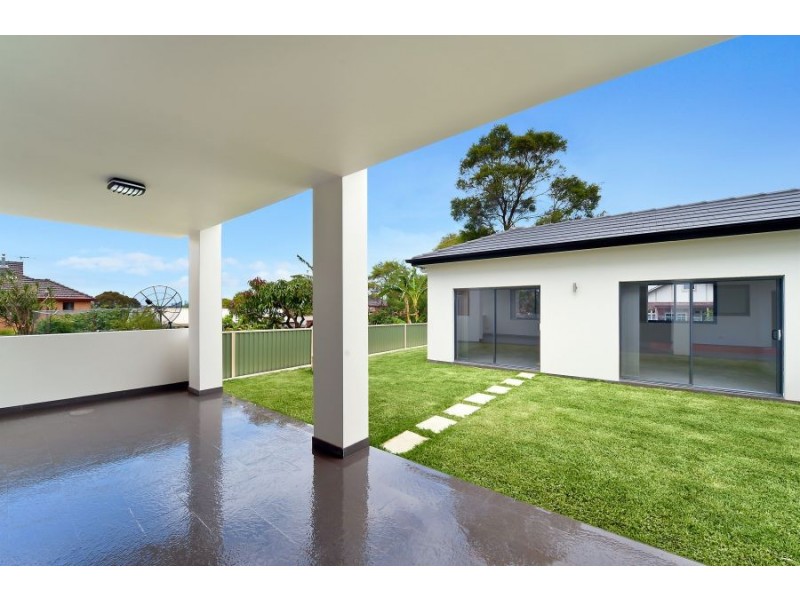 8 Fairview Street, Concord NSW 2137