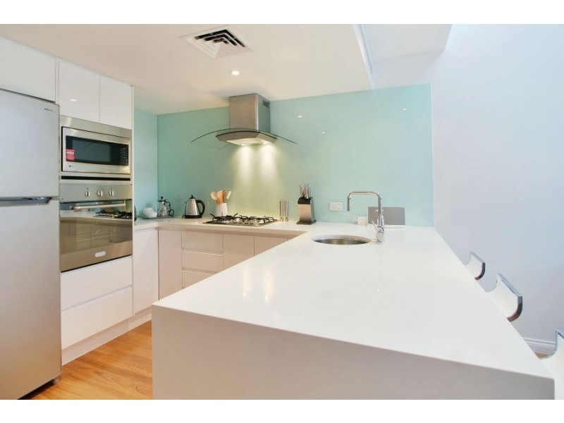 580 Finger Wharf, 6 Cowper Wharf Road, Woolloomooloo NSW 2011