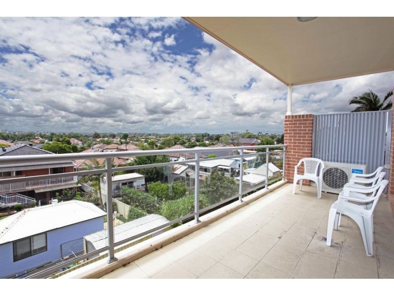 15/4-6 Coleridge Street, Riverwood NSW 2210