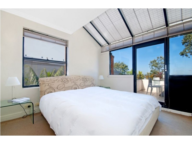 40/236 Pacific Highway, Crows Nest NSW 2065