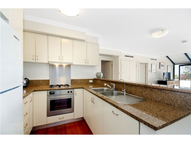 40/236 Pacific Highway, Crows Nest NSW 2065