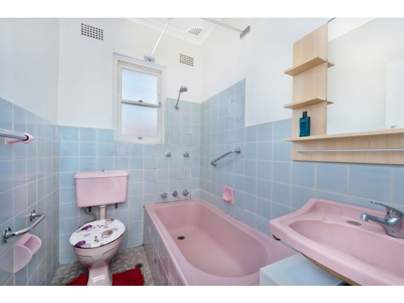 8/22 Unara Street, Campsie NSW 2194