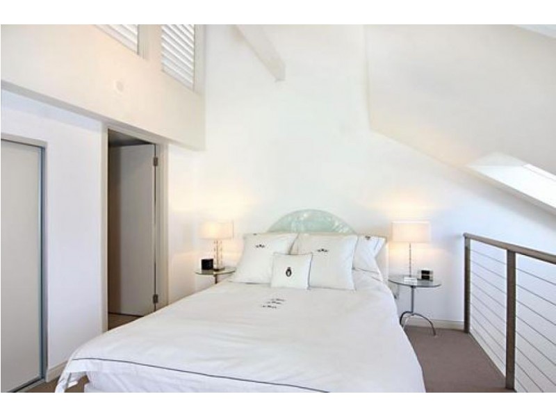 560/6 Cowper Wharf Road, Woolloomooloo NSW 2011