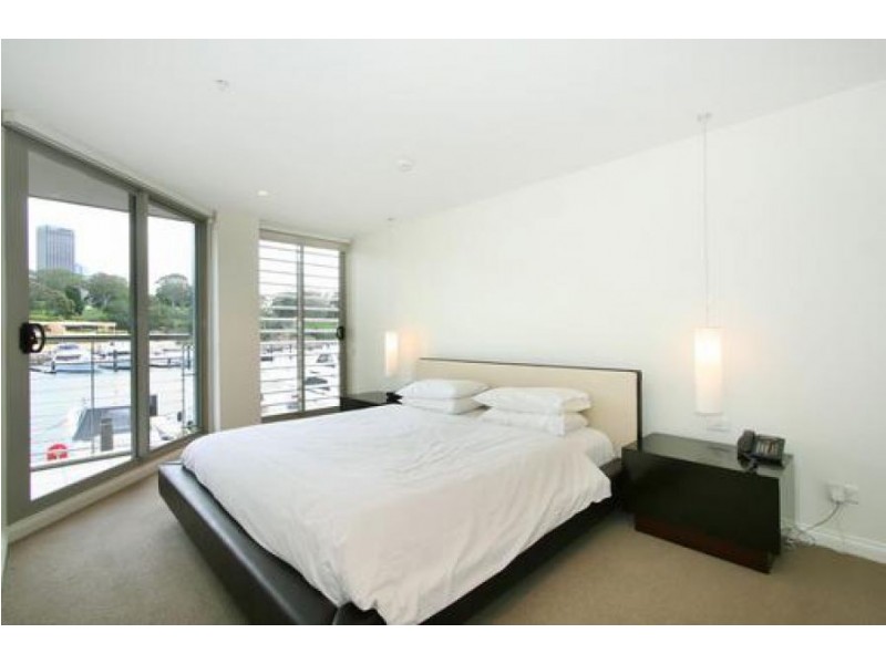 207 Finger Wharf, 6 Cowper Wharf Road, Woolloomooloo NSW 2011