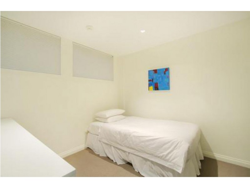 207 Finger Wharf, 6 Cowper Wharf Road, Woolloomooloo NSW 2011