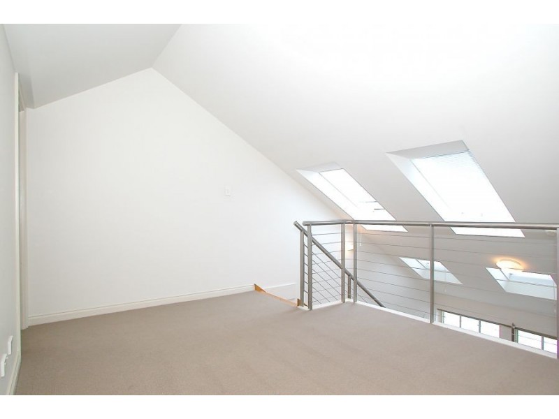 553 Finger Wharf, 6 Cowper Wharf Road, Woolloomooloo NSW 2011