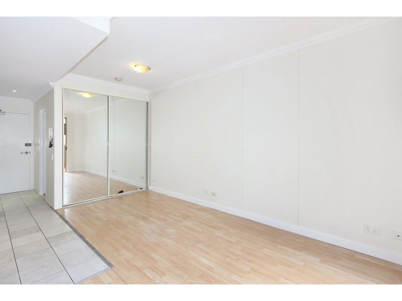 4/13 Ernest Street, Crows Nest NSW 2065