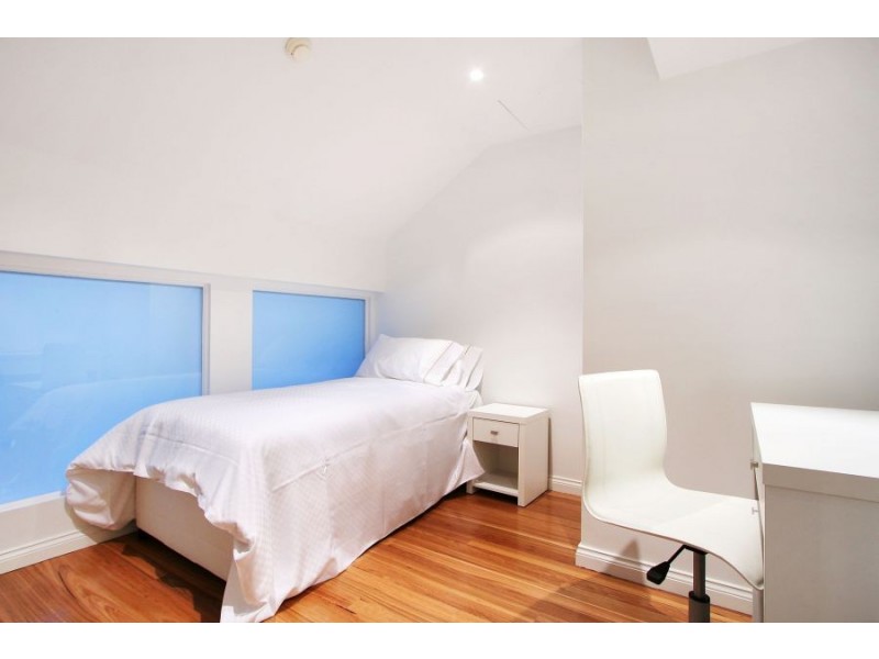 580 Finger Wharf, 6 Cowper Wharf Road, Woolloomooloo NSW 2011