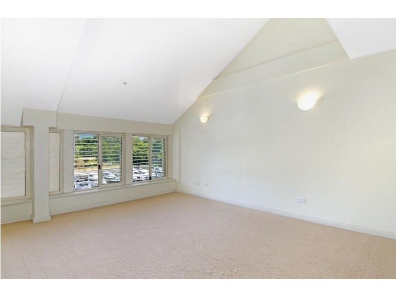 505 Finger Wharf, 6 Cowper Wharf Road, Woolloomooloo NSW 2011