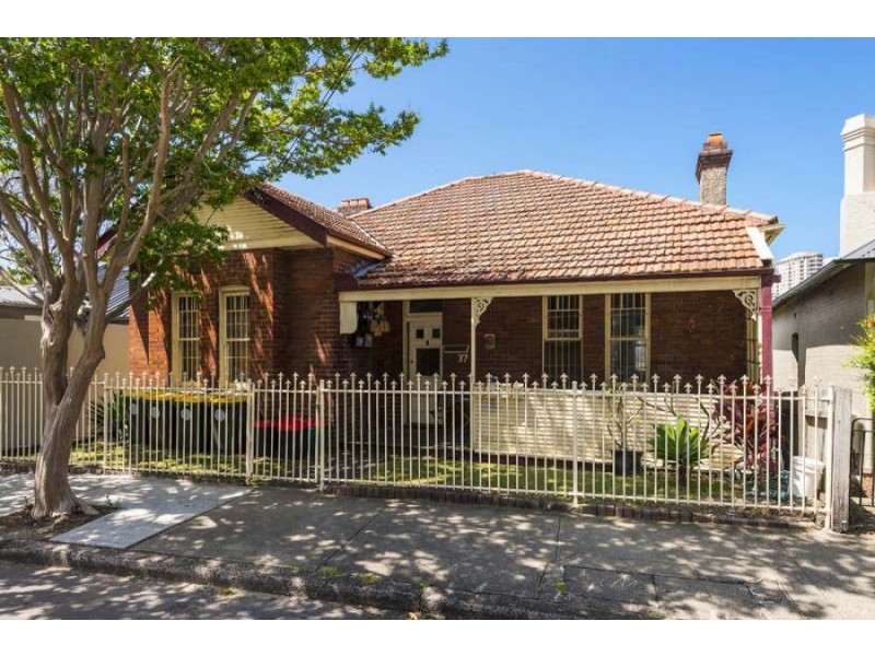 2/37 Bayview Street, Mcmahons Point NSW 2060