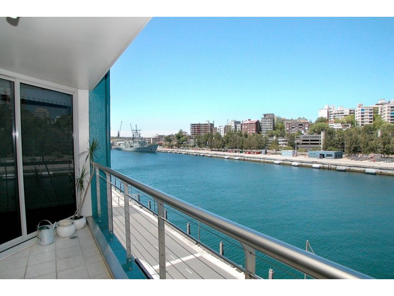 422 Finger Wharf, 6 Cowper Wharf Road, Woolloomooloo NSW 2011
