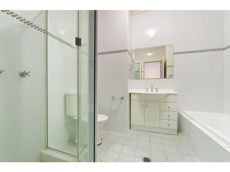 17/140-152 New Canterbury Road – Entry via Ducros Street, Petersham NSW 2049