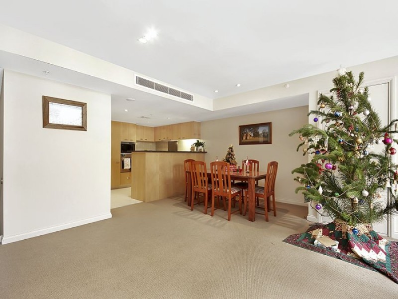 504 Finger Wharf, 6 Cowper Wharf Road, Woolloomooloo NSW 2011