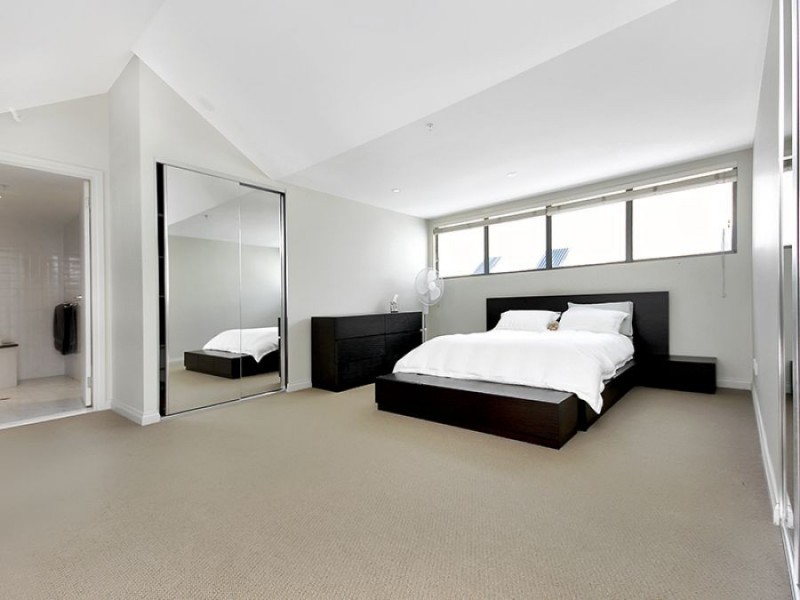 504 Finger Wharf, 6 Cowper Wharf Road, Woolloomooloo NSW 2011