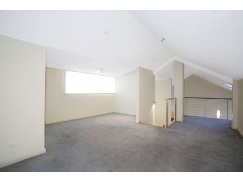 523 Finger Wharf, 6 Cowper Wharf Road, Woolloomooloo NSW 2011