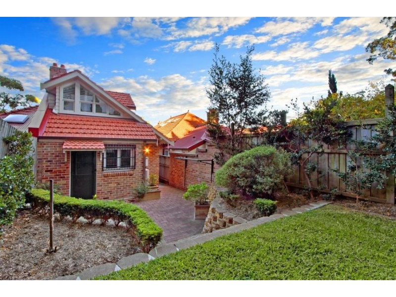 27 Sinclair Street, Wollstonecraft NSW 2065