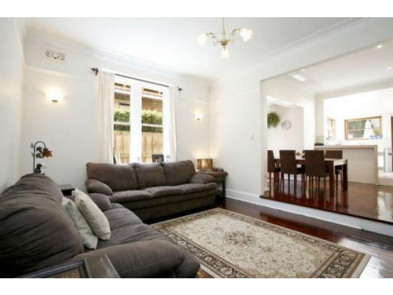 27 Sinclair Street, Wollstonecraft NSW 2065