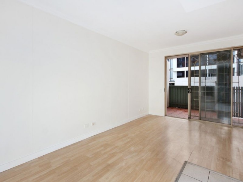 4/13 Ernest Street, Crows Nest NSW 2065