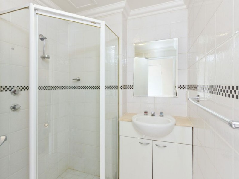 4/13 Ernest Street, Crows Nest NSW 2065