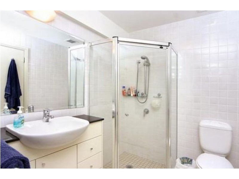 335 Finger Wharf, 6 Cowper Wharf Road, Woolloomooloo NSW 2011