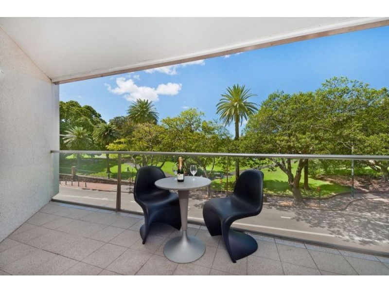 1013/61 Macquarie Street, Sydney NSW 2000