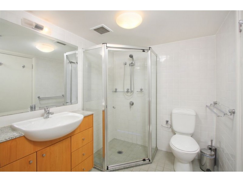 220 Finger Wharf, 6 Cowper Wharf Road, Woolloomooloo NSW 2011