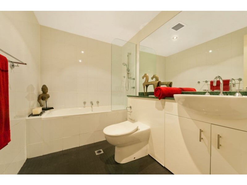 9/17 Quarry Master Drive, Pyrmont NSW 2009