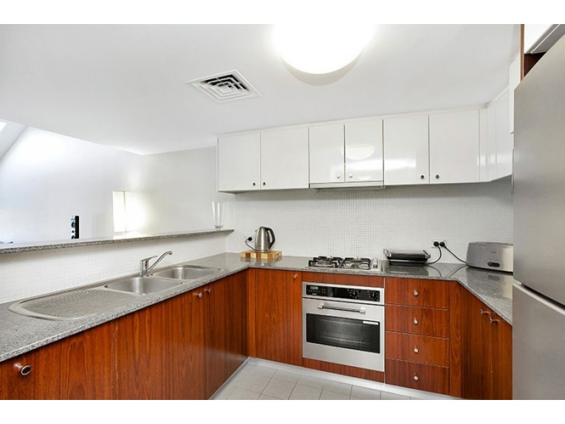 561 Finger Wharf, 6 Cowper Wharf Road, Woolloomooloo NSW 2011