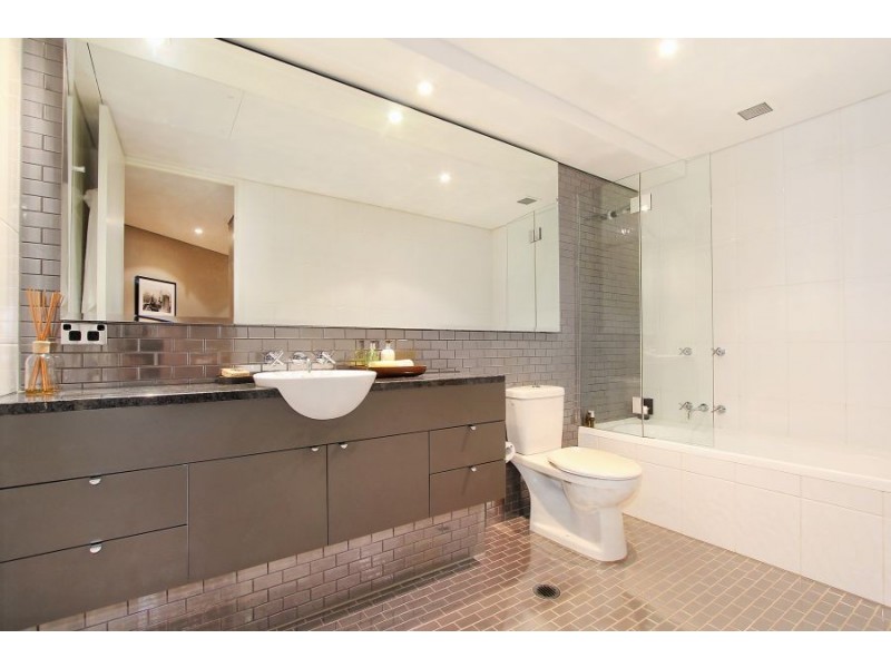 E201/24-26 Point Street, Pyrmont NSW 2009