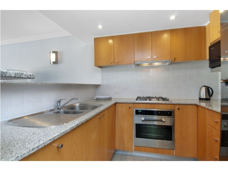 215 Finger Wharf, 6 Cowper Wharf Road, Woolloomooloo NSW 2011